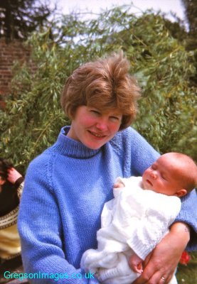 040-Mum-with-baby-MaryMay-1965